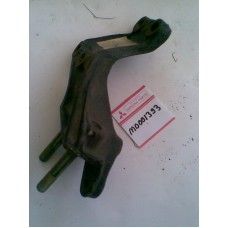 MD001393 MITSUBISHI GALANT MOTOR ÖN BAĞLANTI BRAKET